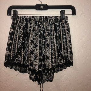 Tribal print stretchy high waisted shorts
